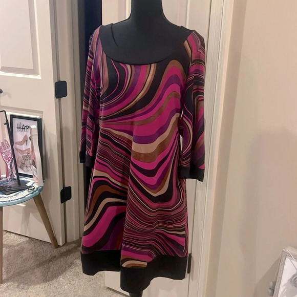 Tiana B Dress 3/4 Sleeve Multi Colored NWOT Beautiful Colors Large - Picture 1 of 4